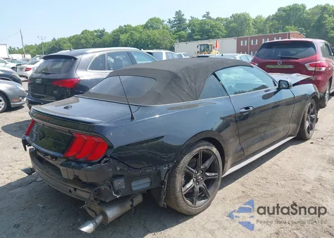 2019 Ford Mustang Ecoboost Premium z USA, uszkodzony, nr VIN 1FATP8UH5K5198738